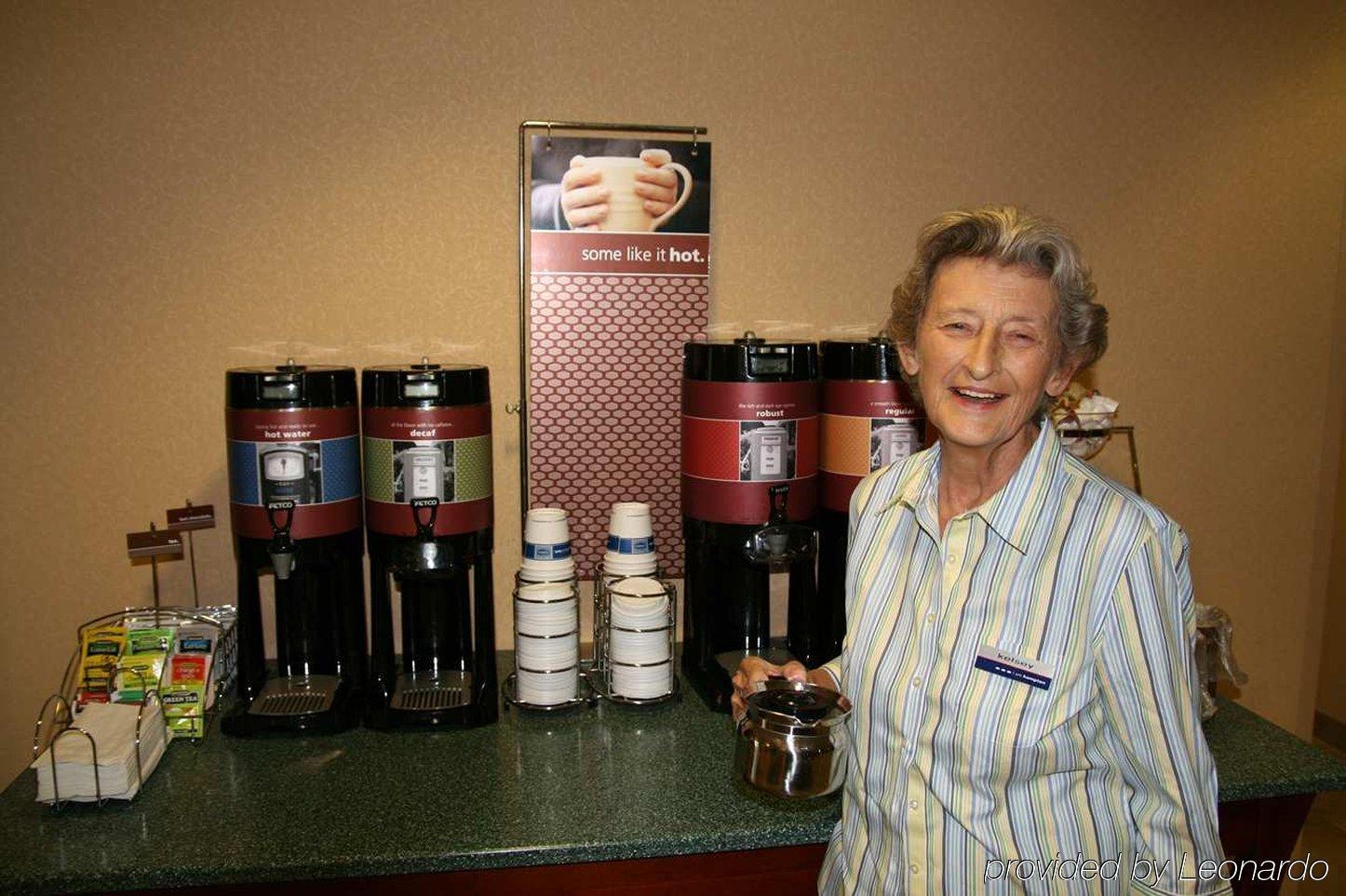 Hampton Inn Charlotte Monroe Restoran gambar