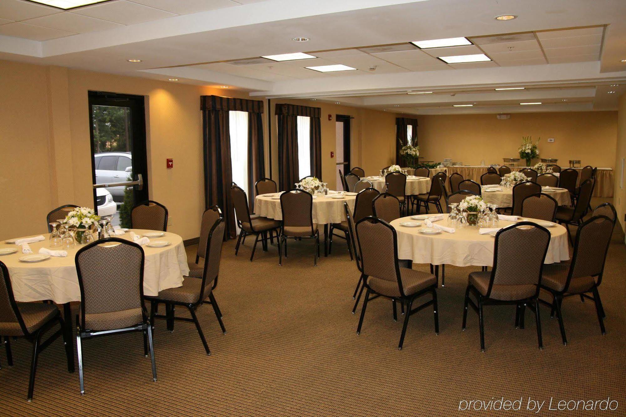 Hampton Inn Charlotte Monroe Restoran gambar